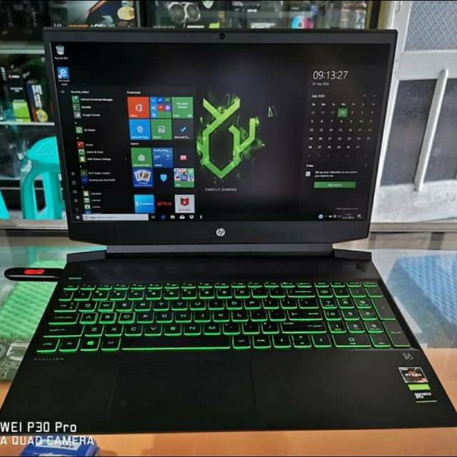 Laptop gaming HP 15 ryzen 5 nvidia GTX1050 bisa game full HD