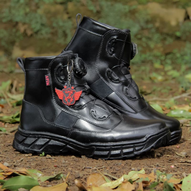 SEPATU PDL TALI PUTAR PENDEK POLANTAS BAHAN KULIT SAPI ASLI MERK APIK SEPATU PDL DINAS LAPANGAN TNI POLRI SECURITY SATPAM SEPATU BOOTS MOTOR UNTUK PRIA DAN WANITA