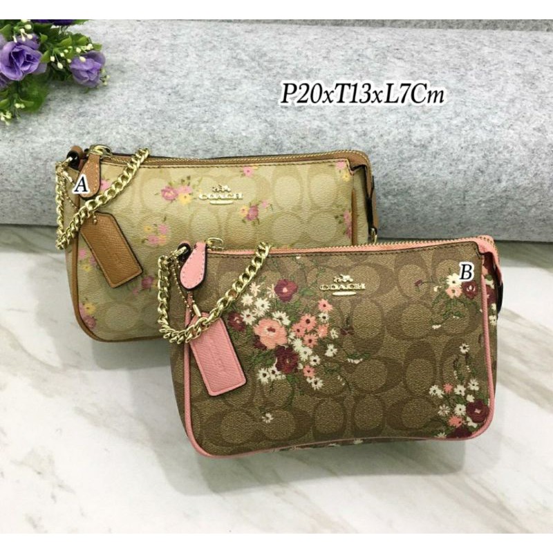 Tas wanita Coach Nolita wristlet in floral print