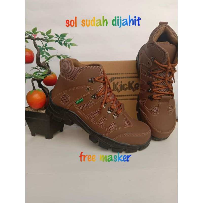 SepatuBootSafetyHiking