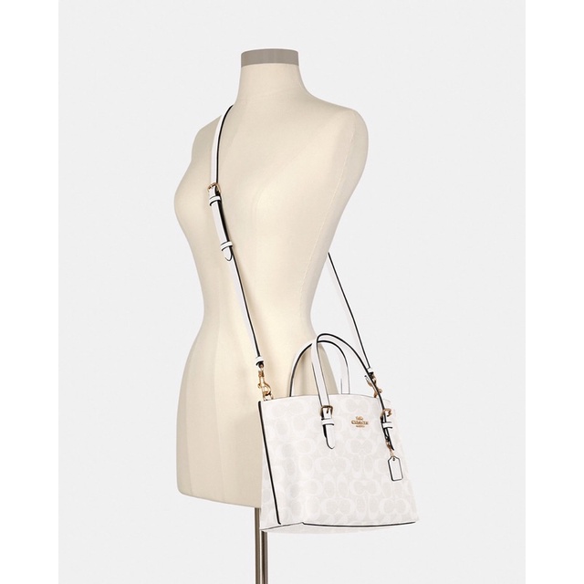 Coach Tote in Signature Canvas Mollie White (C4250)