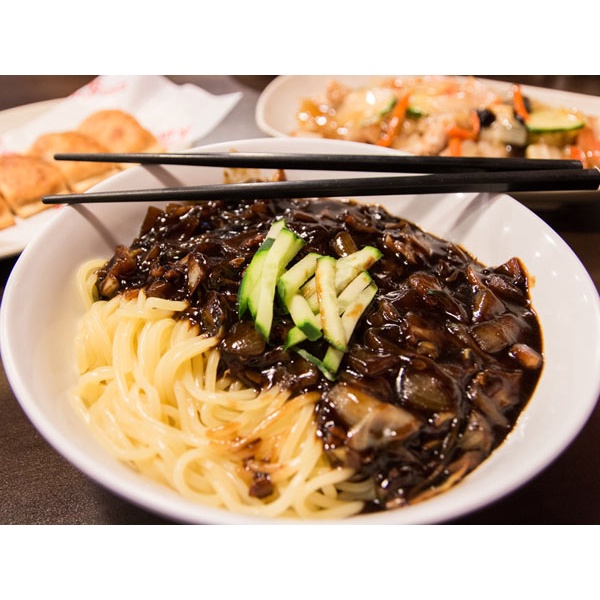 

Siap Kirim Chunjang 300 G / Jjajang Sauce / Black Bean Paste /Pasta Kedelai Hitam