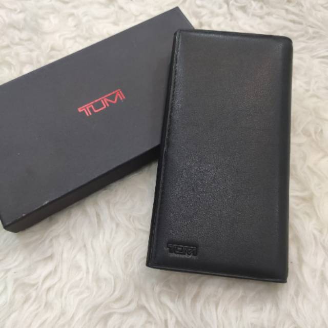 TUMI long wallet