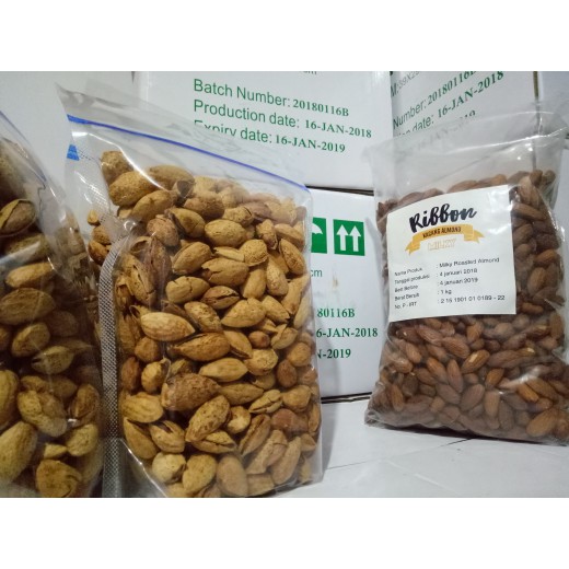 

KACANG ALMOND 1kg USA-CALIFORNIA