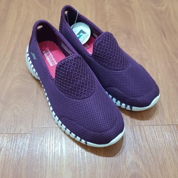 SEPATU SKECHERS GOWALK SMART - MAGENTA / SKECHERS WANITA