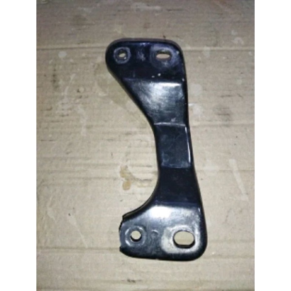 breket knalpot original mio sporty,mio smaile,mio soul karbu