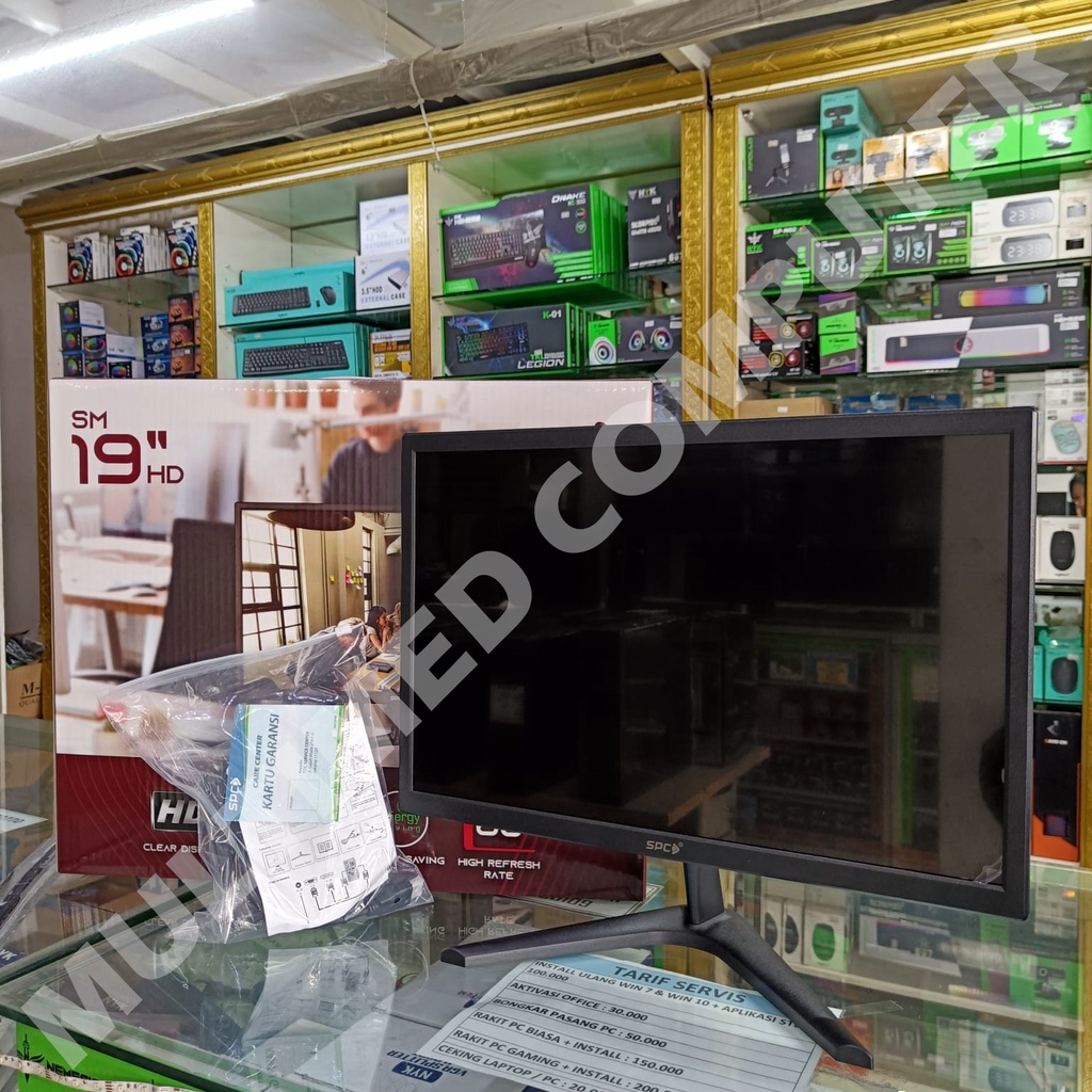 Layar Monitor LED 19 Inch SPC Baru