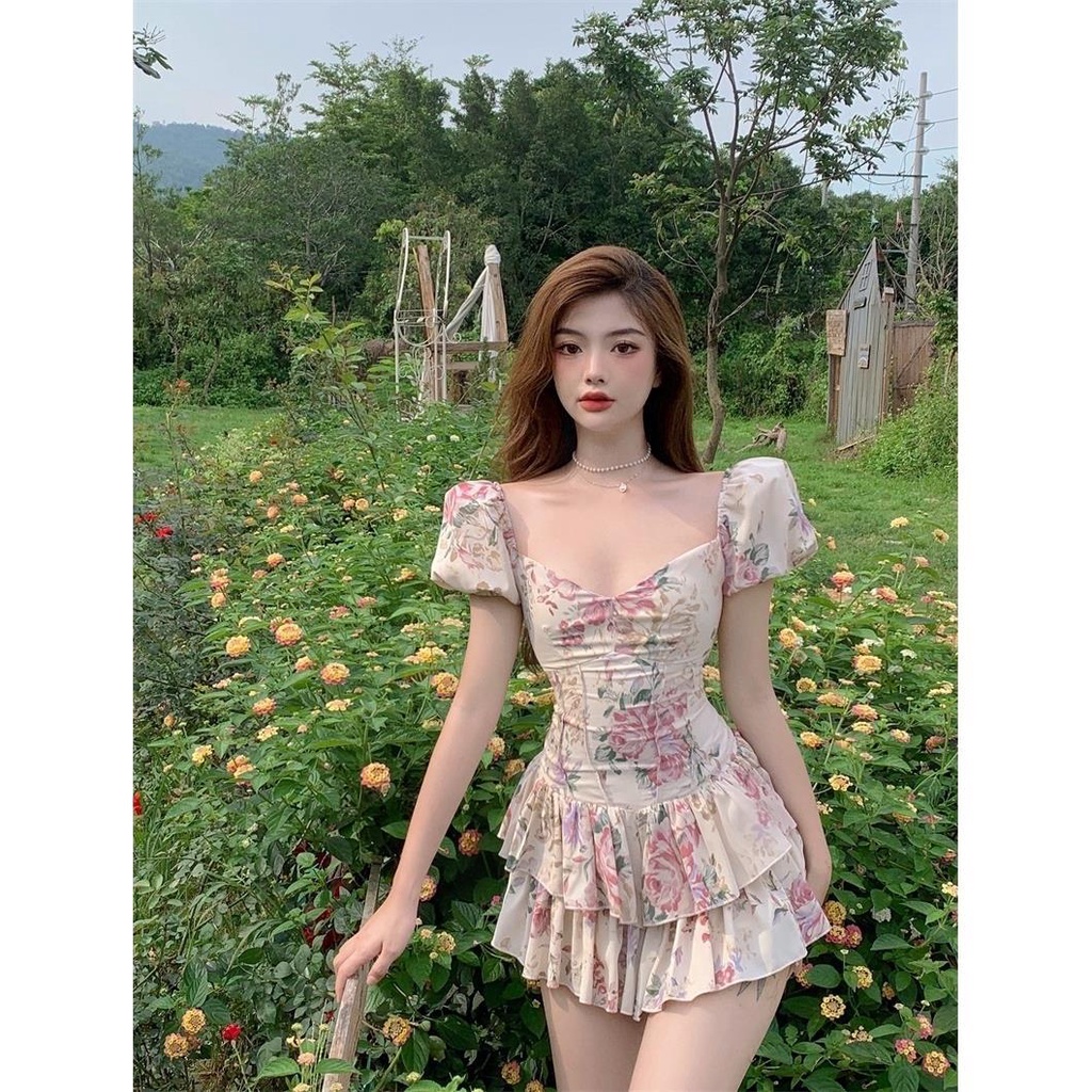 French retro floral dress wanita musim panas temperamen kerah persegi lengan puff kecil pinggang tip