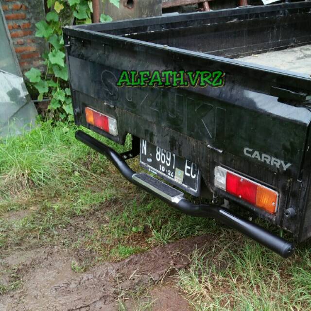 Bumper blk Cat for New Carry