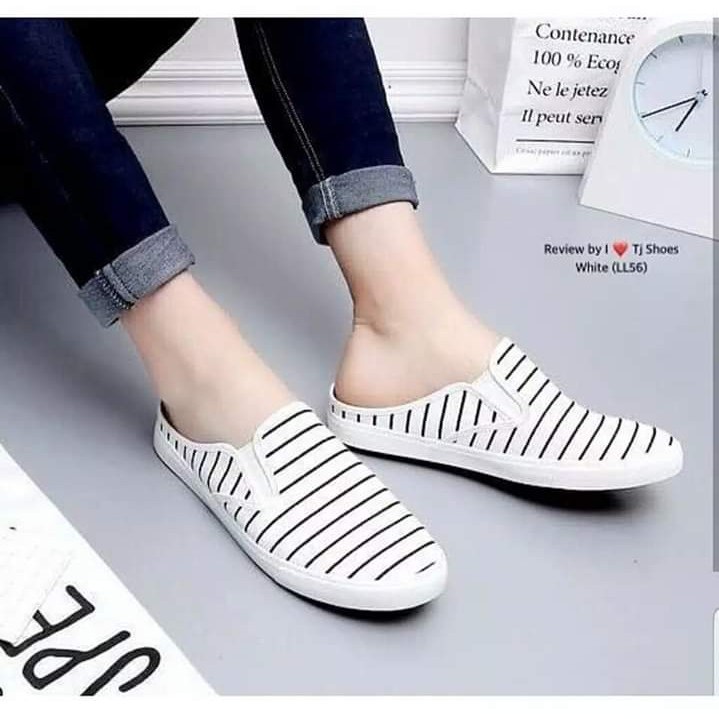 HD SEPATU WANITA SLIP ON SALUR LINE ART BEST SELLER MURAH - HITAM DAN PUTIH