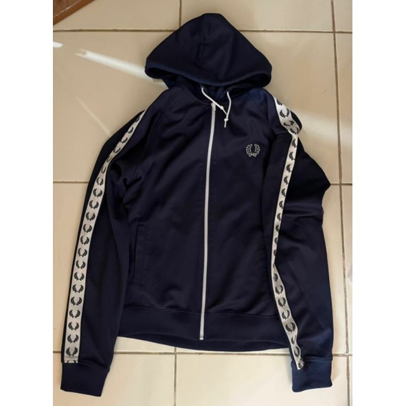 Hodie Fred Perry