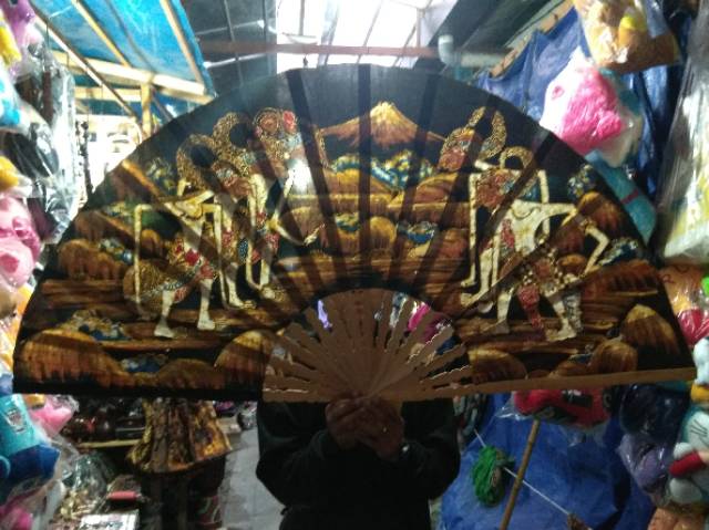 PAJANGAN KIPAS BATIK JUMBO 100 X 50 CM SOUVENIR HIASAN DINDING UNIK DEKORASI RUMAH MURAH BEST SELLER