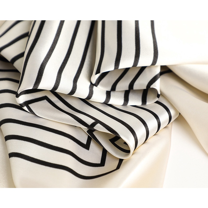 90x90cm Besar Syal Leher Fashion Korea Sederhana Gaya Aksesoris Hitam Putih Persegi Bergaris Selendang syal-7