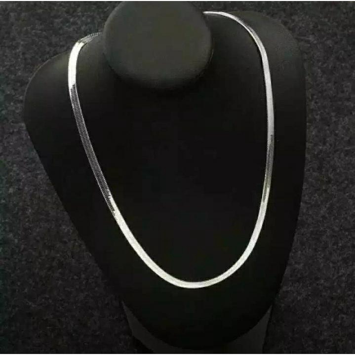 KALUNG TITANIUM PRIA PIPIH silver TIDAK BERKARAT BAGUS