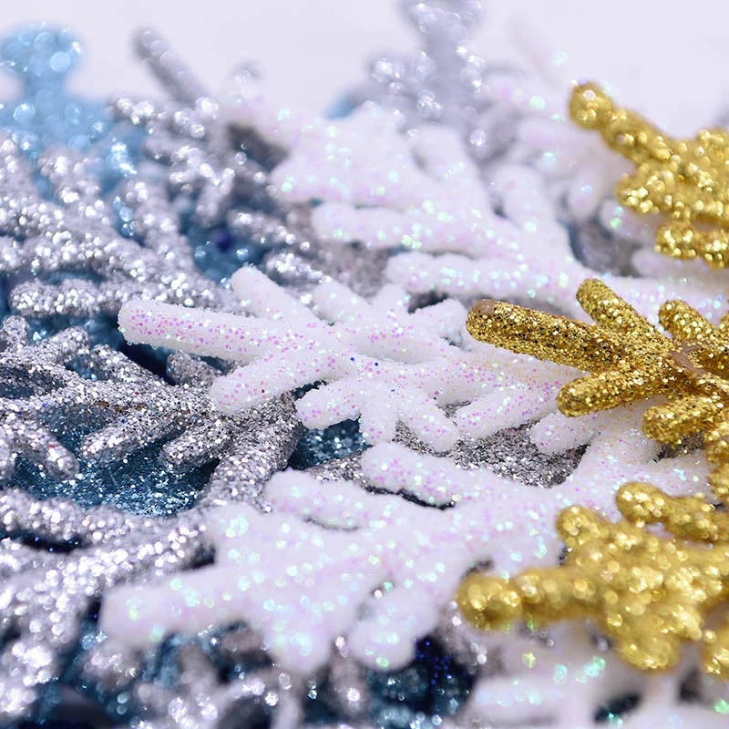 12pcs Ornamen Desain Snowflake Warna Putih Bahan Plastik Untuk Natal