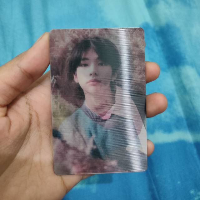 HYUNJIN CLE: LEVANTER LENTI