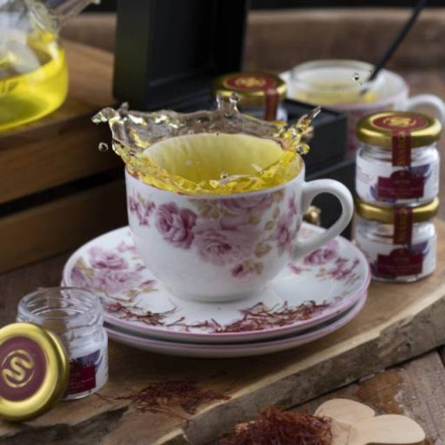 FLASH SALE SAFFRON SVARGA SAFFRON KASHMIR GRADE A MONGRA ORIGINAL 100%  TERBAIK