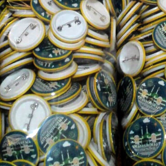 

PIN PENITI BULAT UKURAN 3,2 CM