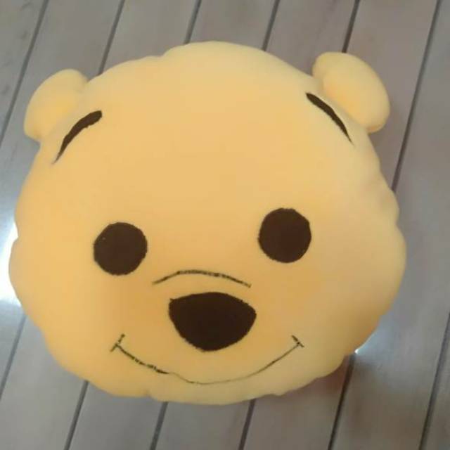 Bantal boneka karakter pooh