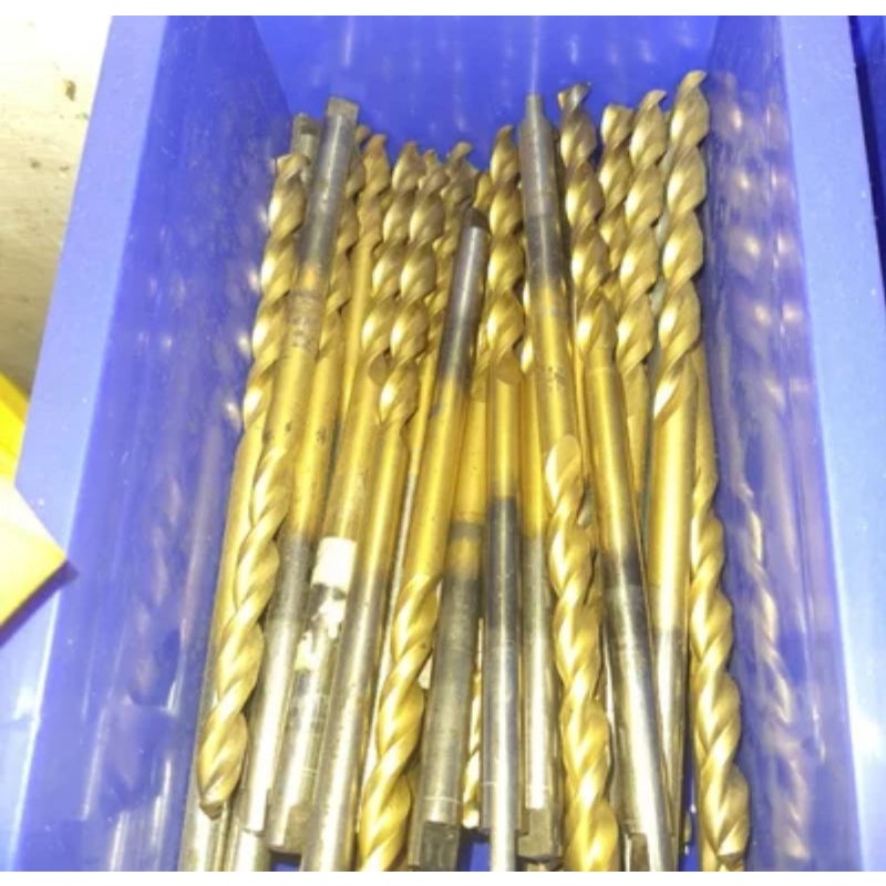 mata bor besi. mata bor panjang. long drill coating kuning. 8.8mm long 165mm hss.
