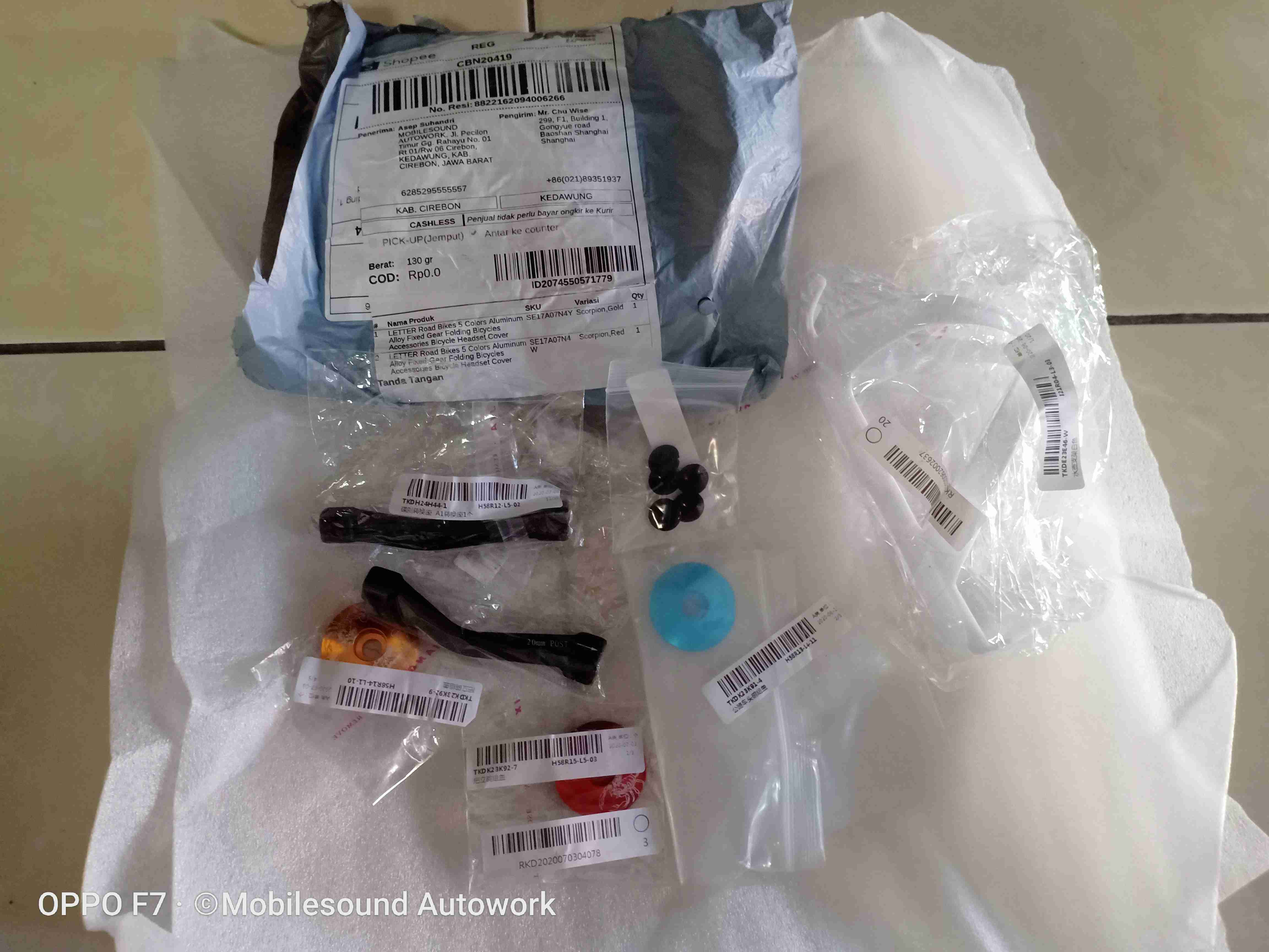 1pc Holder Botol Air Minum Bahan Plastik Kualitas Tinggi