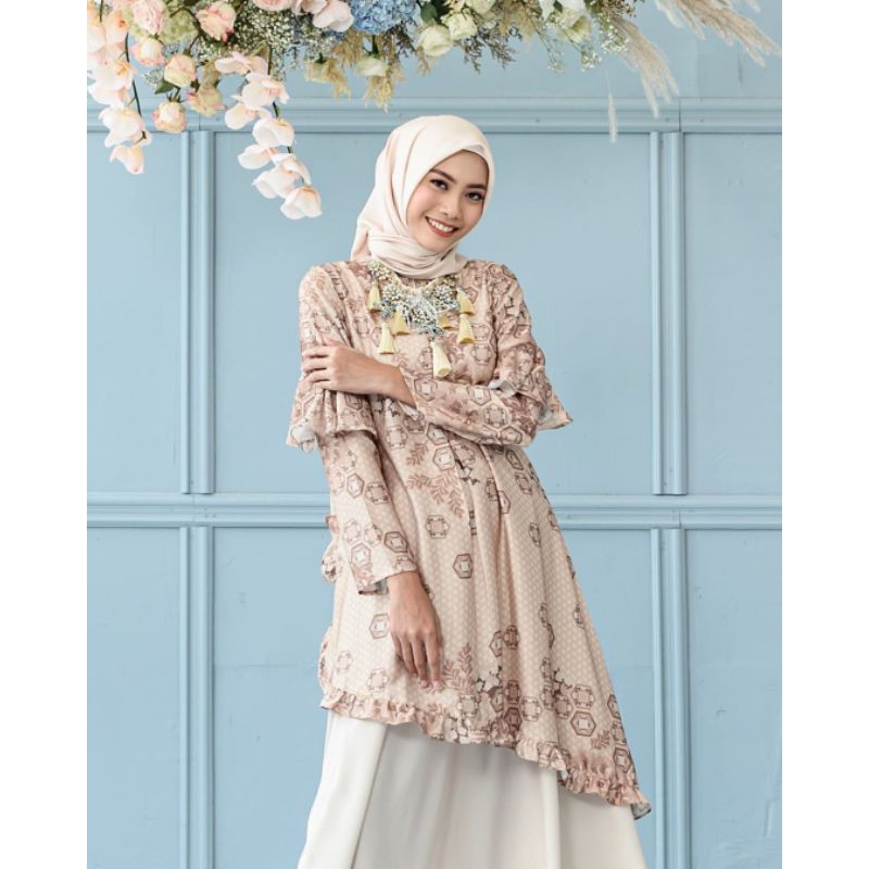 Kirana Tunik Caviar Wearing Klamby uk. XL