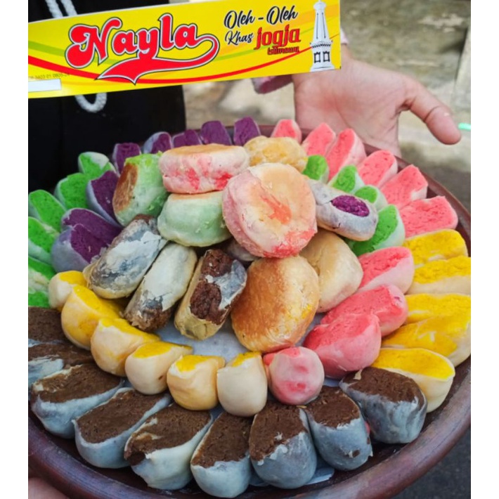 

Bakpia Nayla jogja isi 20 biji