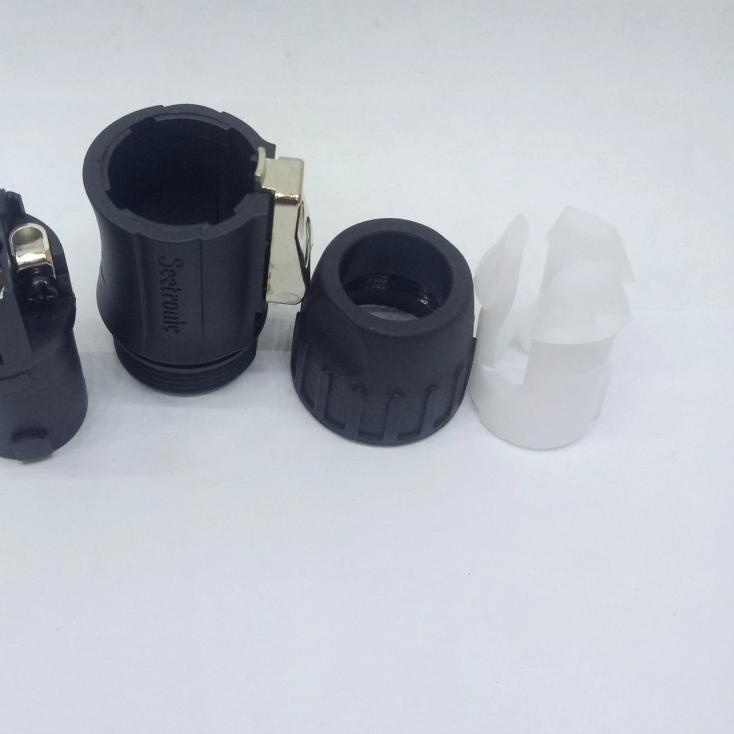 ➭ Jack Speakon SEETRONIC ML4FCX / Spikon Male SEETRONIC ORIGINAL ♦