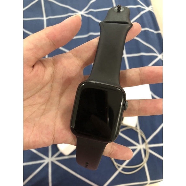 SECOND IWATCH SERIES 5 44mm SPACE GRAY BLACK SPORT BAND