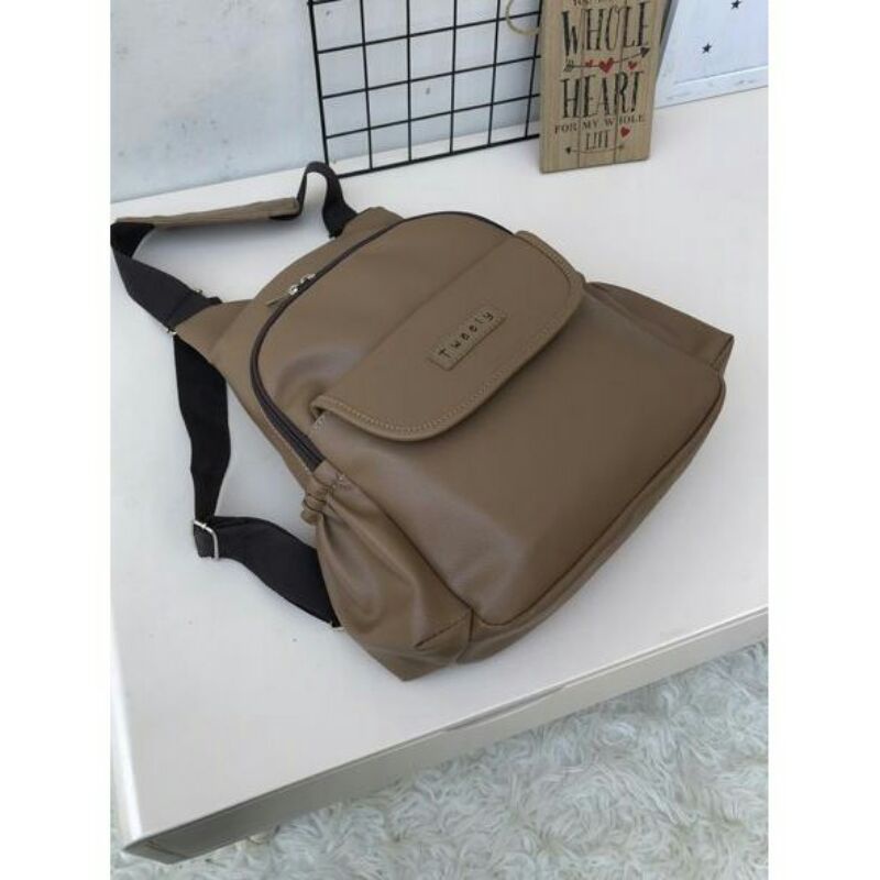 PRELOVED TAS RANSEL MULTIFUNGSI CLARA BY TWEELY WARNA NUTELLA BISA RANSEL TOTE BAG SLING BAG