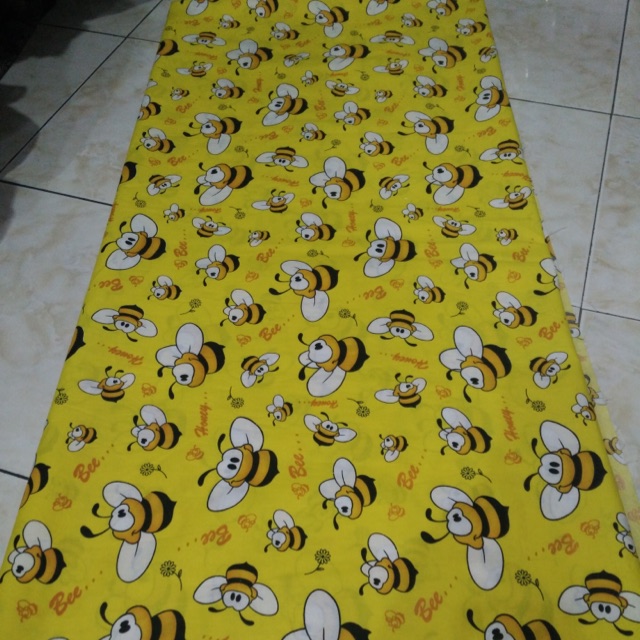 SARUNG BANTAL 70x70CM