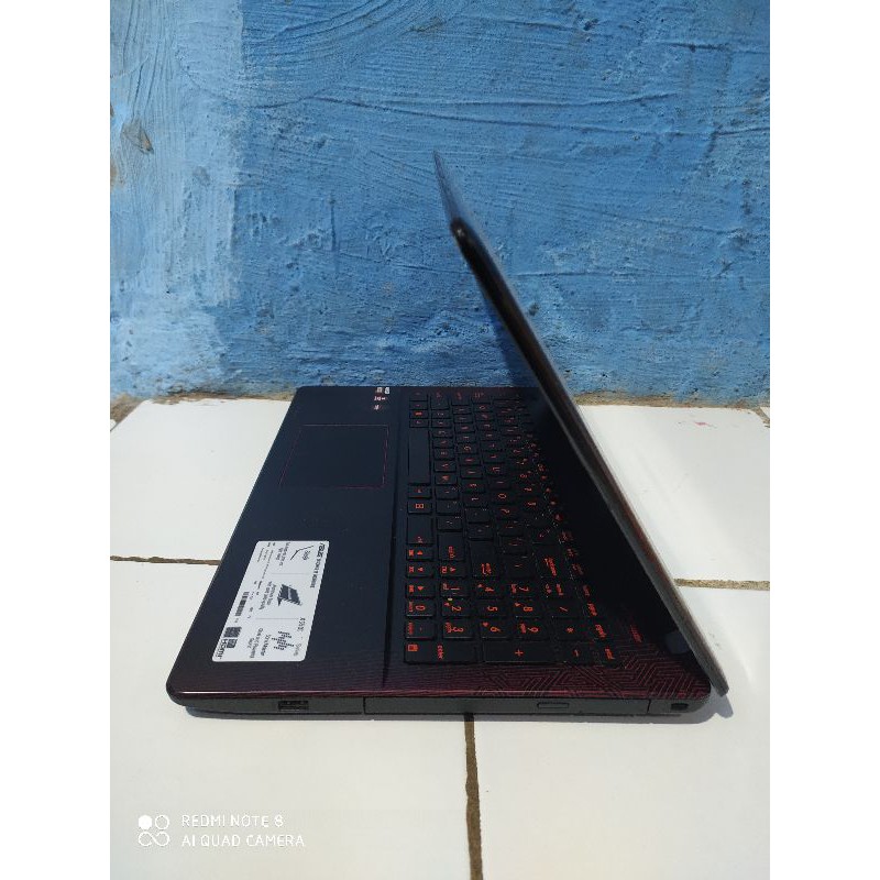 ASUS X550IU Black AMD FX-9380P RAM 8GB HDD 1TB Second