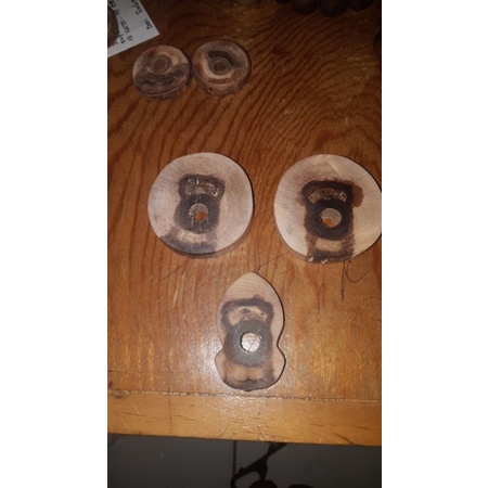 bandul kalung kayu kaboa sancang combong