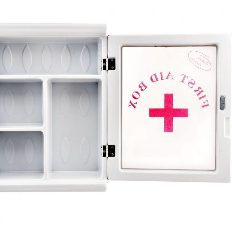 

S8R Maspion MC 11 First Aid Box Kotak P3K .