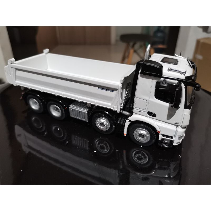 Diecast alat berat truck Mercedes-Benz  NZG 1:50