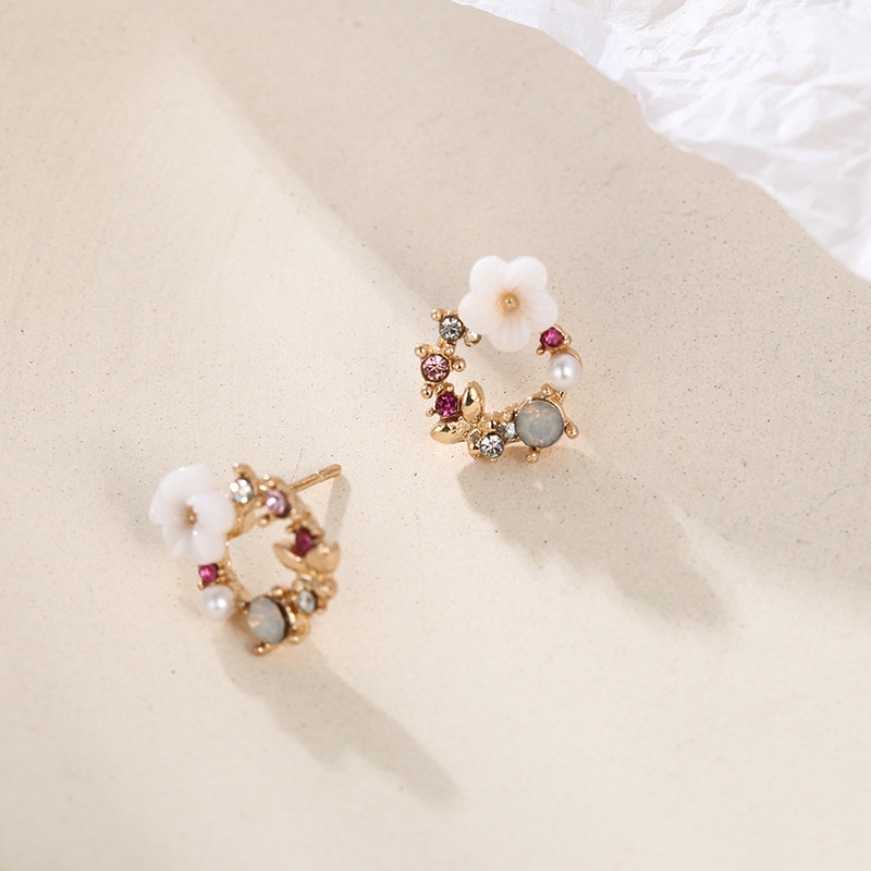 Anting Tusuk Gantung Desain Bunga Hias Berlian Warna Warni Gaya trendy Untuk Wanita