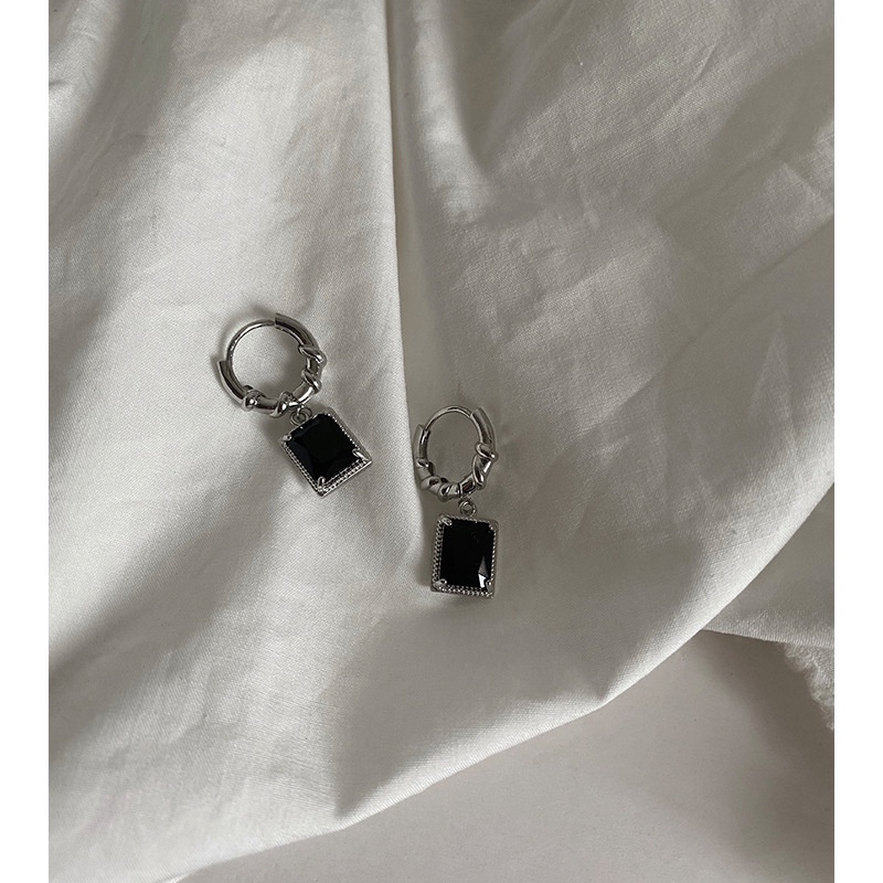 Anting Hoop Bentuk Persegi Hias Batu Hitam Untuk Aksesoris