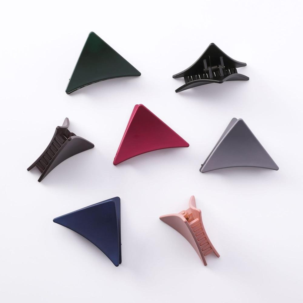 JEDAI DOFF Model Segitiga Gepeng 7cm - Jepit Rambut Salon Korea Triangle Matte Hair Claw Clips