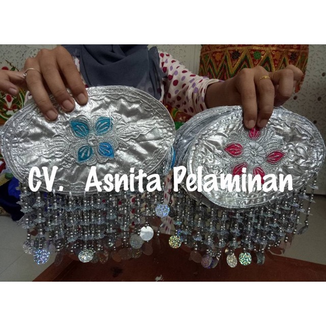 ikat kulambu dekorasi pelaminan adat padang