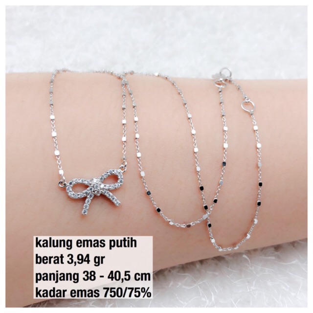 kalung emas putih
