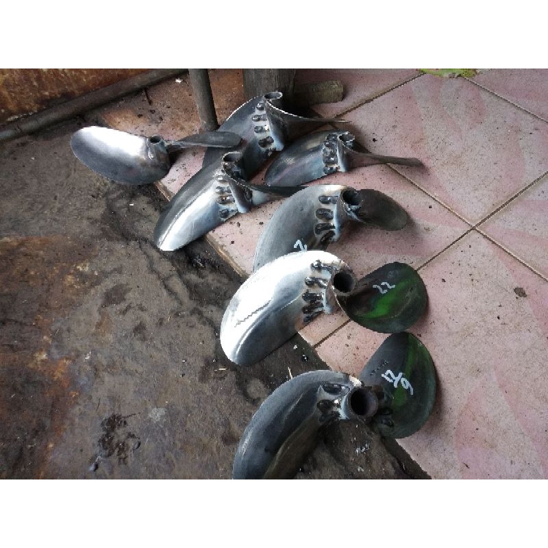 baling baling perahu balap Thailand. 9 hp sampai 12 hp . MEREK DAYAT