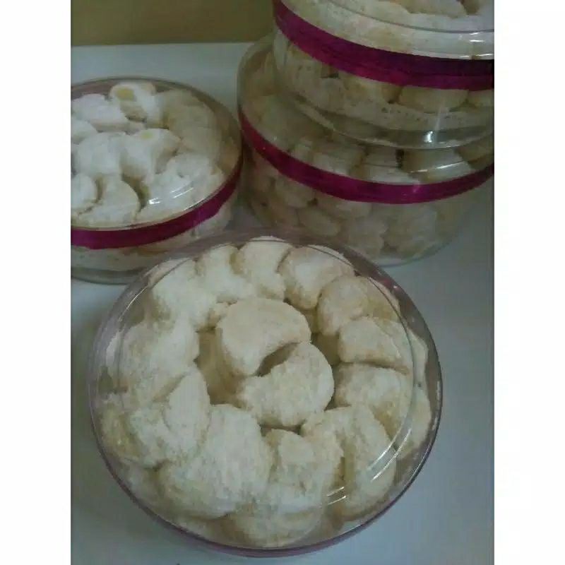 

KUE PUTRI SALJU RECOMMENDED DIJAMIN ENAK