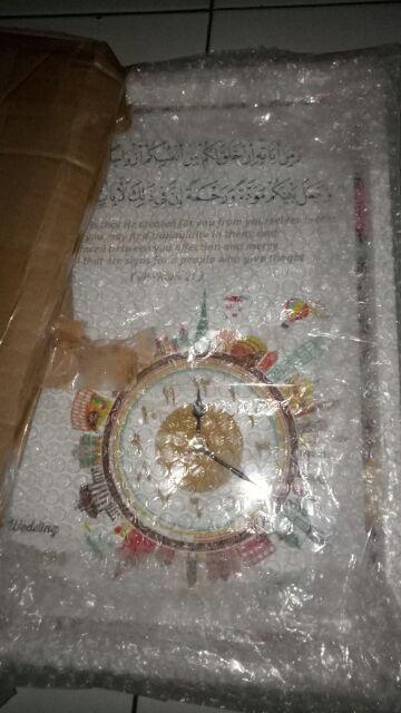 Hiasan Jam Dinding Wooden Poster Kaligrafi Surat Ar-rum 21 Untuk Kado Wedding Uk 30x40