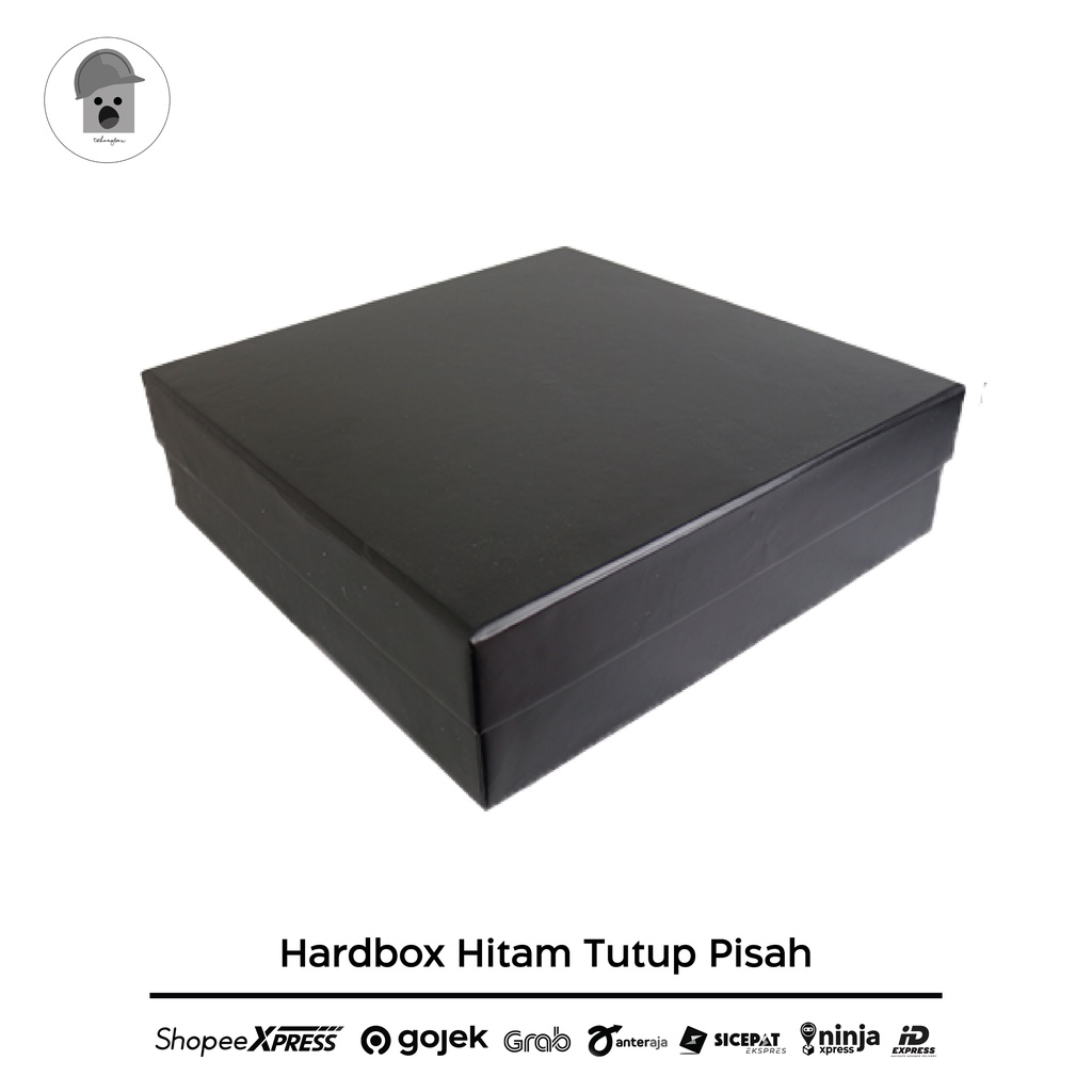 

Hardbox polos black WAJIB PAKAI BUBBLEWRAP (DIPESAN DI LINK BERBEDA) all in siap dipakai lsg order yaa! tersedia 3 size small medium large siap kirim