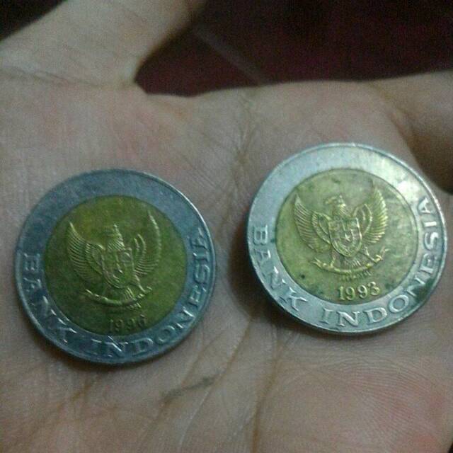 

Uang 1000 kelapa sawit