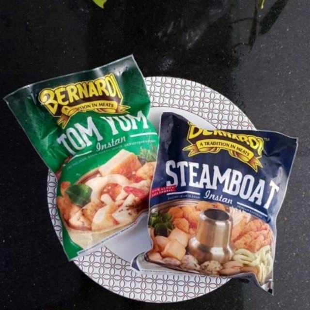 

STEAMBOAT TOMYUM BERNARDI