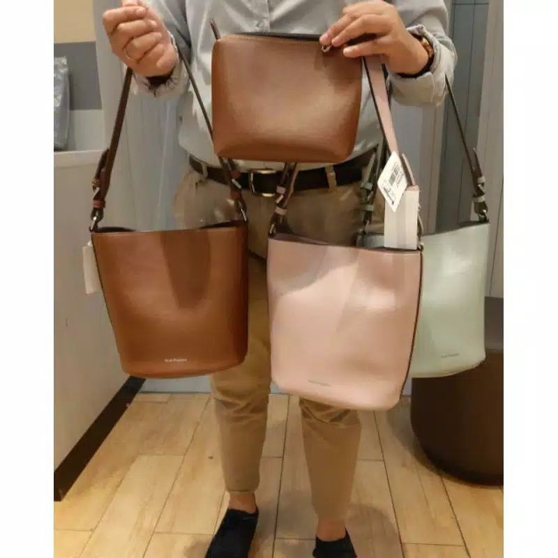 READY ORIGINAL HUSH PUPPIES EKA BUCKET S &amp; M