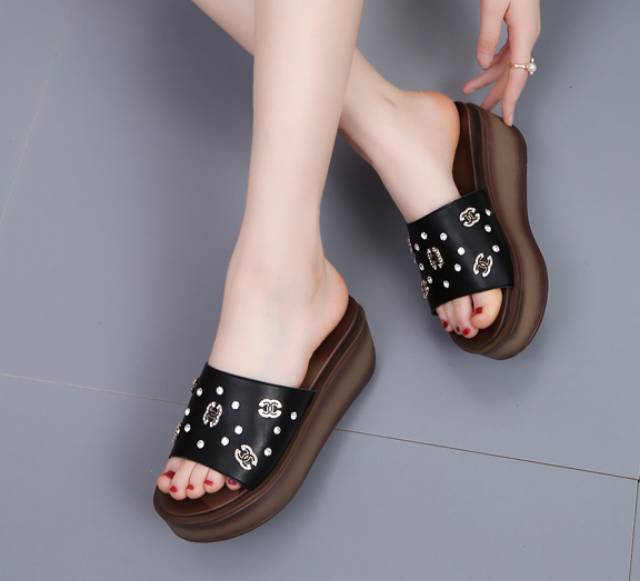 Wedges Wanita Import Tipe 1487