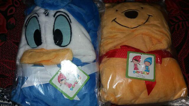 Selimut Topi Karakter Disney Edition