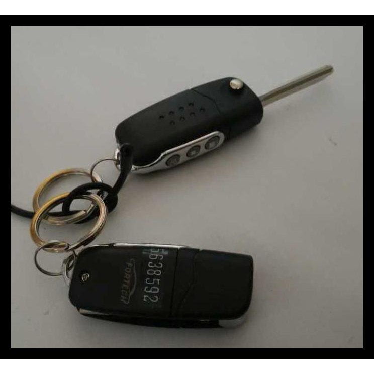 Alarm Mobil Model Remote Kunci Lipat / Flip Key Universal